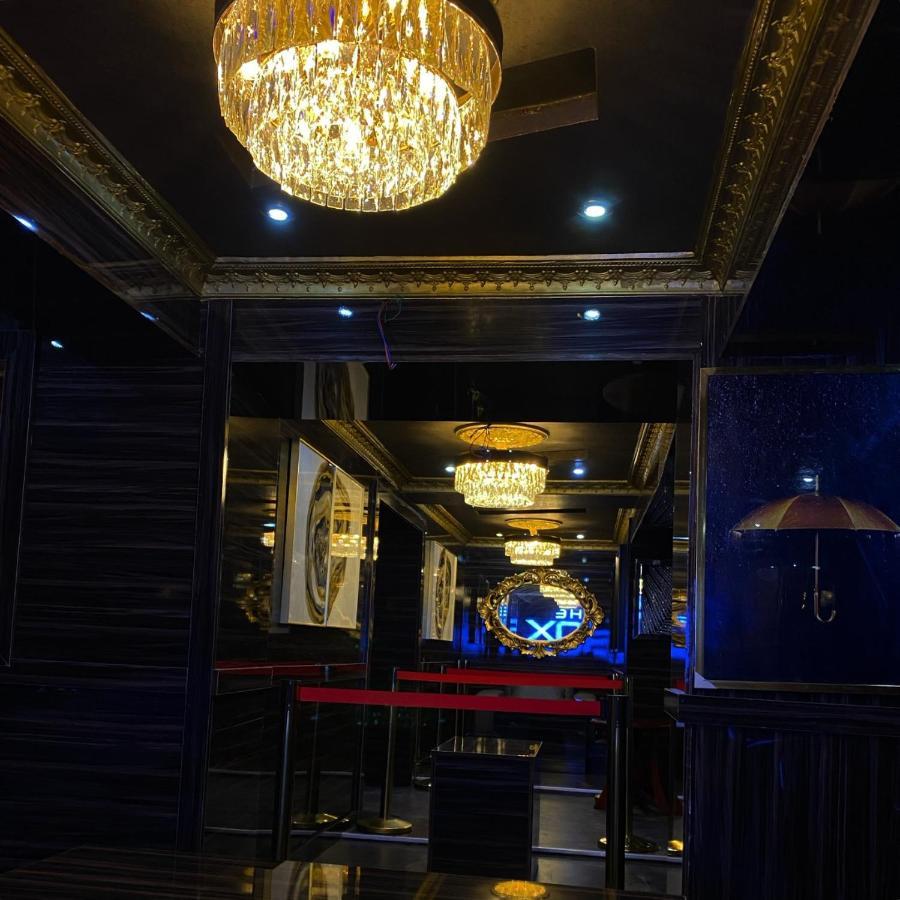 No.1 Hotel Абуджа Экстерьер фото