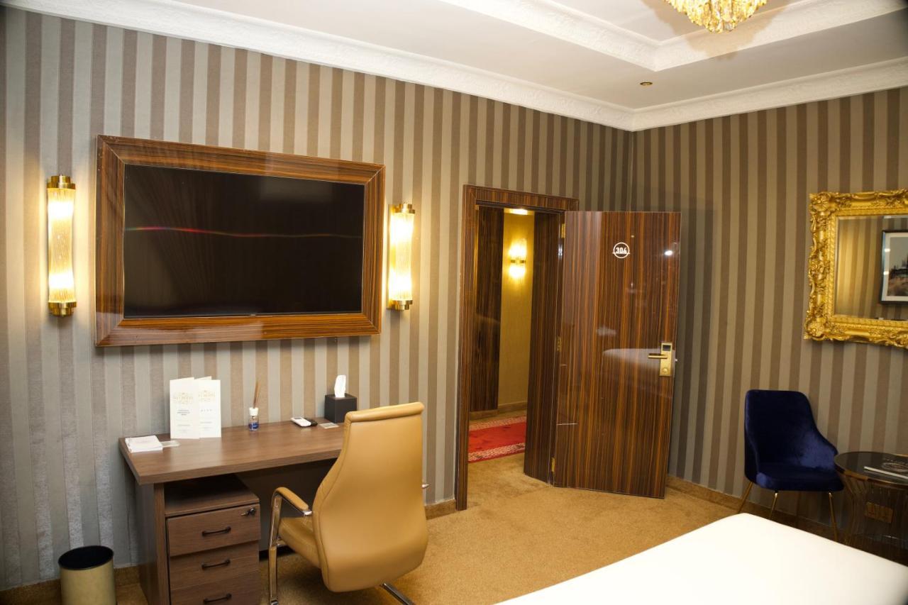 No.1 Hotel Абуджа Экстерьер фото