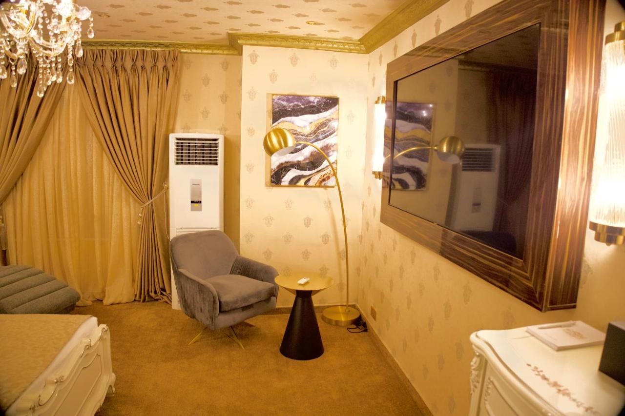 No.1 Hotel Абуджа Экстерьер фото